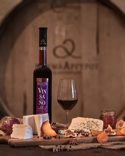 Estate-Argyros-Vinsanto-12-with-cheese-small