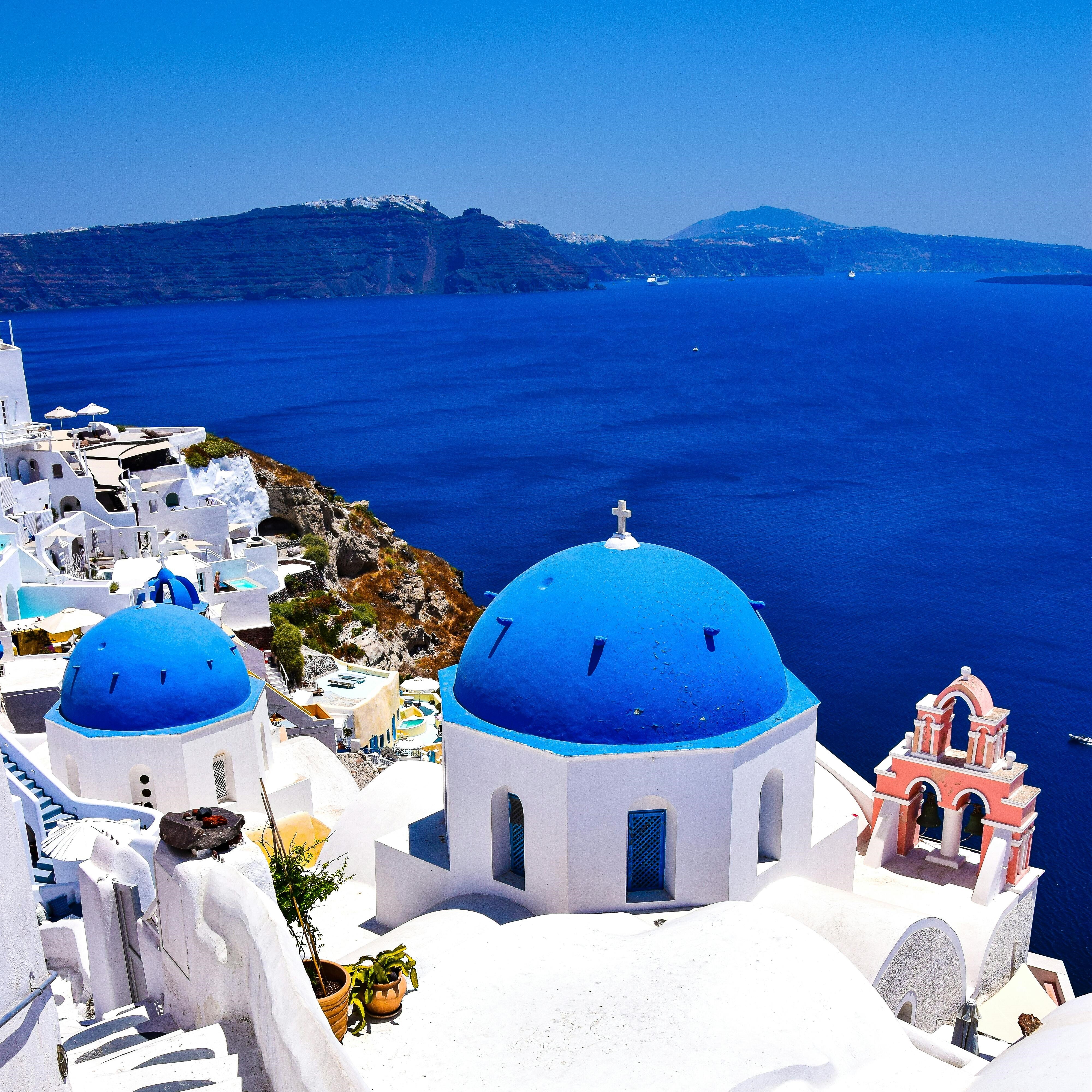 blue domes santorini
